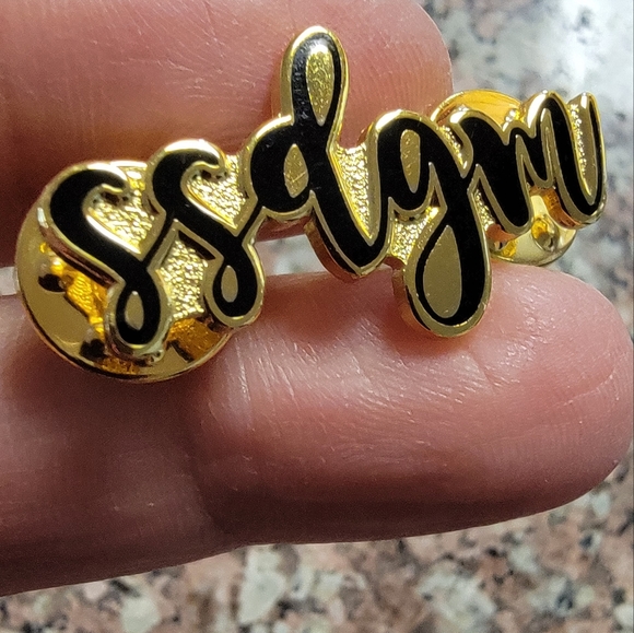 *2 for $13* My Favorite Murder Stay Sexy Don't Get Murdered SSDGM Enamel Pin - Picture 2 of 4